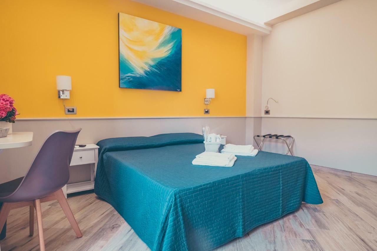 Oltre Il Mare Guest House Gaeta Exterior foto